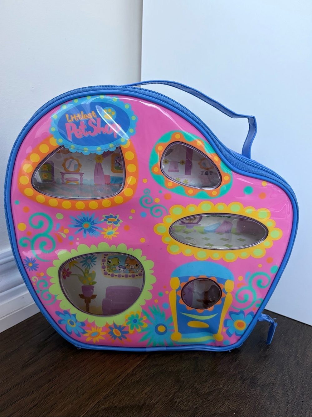 VINTAGE Y2K LITTLEST PET SHOP CASE
